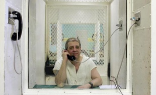 Depuis que Hank Skinner est entré dans le couloir de la mort du Texas, il y a vingt ans, "ils ont tué 400 personnes". "Je sens la mort peser sur mes épaules", confie-t-il dans un entretien à l'AFP.