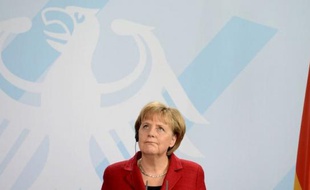 Tous les pays ayant signé le pacte budgétaire doivent respecter cet accord, a déclaré mercredi la chancelière allemande Angela Merkel, semblant s'adresser à la France et la Grèce, lors d'une conférence de presse à Berlin