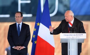 Le maire de Marseille et les présidents du département des Bouches-du-Rhône et de la région PACA ont cosigné jeudi une lettre à François Hollande demandant le "soutien" de l’État à la SNCM, peu avant l'annonce d'un plan prévoyant la suppression de 800 emplois dans la compagnie.