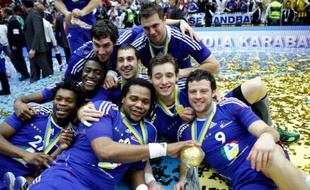 Les handballeurs français, dans la salle de Malmö (Suède) après leur titre de champion du monde, le 30 janvier 2011.