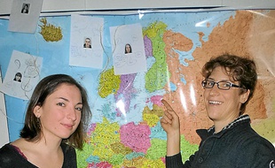 Rentrée du Royaume-Uni,
Claire (à d.) a conseillé Mathilde.