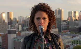 Nadia Essadiqi reprend «Formidable» de Stromae