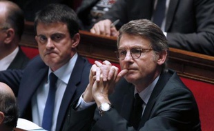 Les indemnités versées dans l'éducation prioritaire seront "substantiellement revalorisées jusqu'à être doublées dans les situations les plus difficiles", afin d'encourager la stabilité des équipes dans les établissements