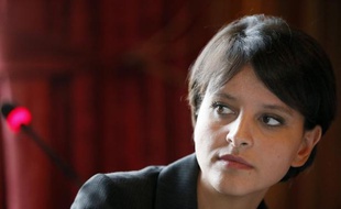 Deux mois et demi après l'abrogation du délit de harcèlement sexuel par le Conseil constitutionnel, et après l'adoption d'un nouveau texte au Sénat, l'Assemblée a adopté à l'unanimité et à main levée mercredi, au petit matin, le projet de loi du gouvernement dans une version légèrement modifiée.