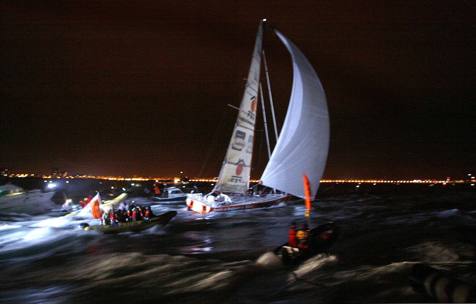 Combien Gagne Le Vainqueur Du Vendée Globe Vendée Globe : Double vainqueur de l’épreuve, un bateau abandonné dans