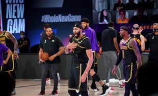 Anthony Davis a porté les Lakers face à Denver dans le match 2.