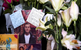 Des hommages à Jack Merritt sur le London bridge, le 1er décembre 2019.