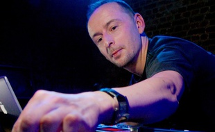 Mark Bell, producteur de musique électronique décédé en octobre 2014