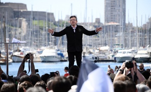 Jean-Luc Mélenchon lors de son meeting au Vieux-Port le 9 avril 2017