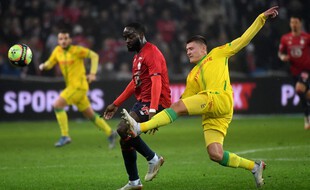 Ikoné au duel avec Merlin.