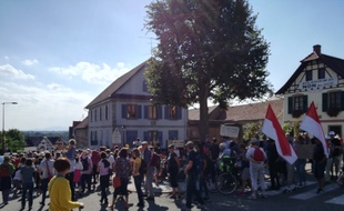 Une manifestation anti-GCO s'est tenue ce samedi après-midi à Kolbsheim, et elle a rassemblé pas loin de 2.000 personnes.