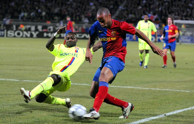 tenue de foot OL ÉQUIPE tenue de foot OL ÉQUIPE