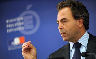 Le ministre de l'Education Luc Chatel lors d'une conférence de presse à Paris le 31 août 2010.