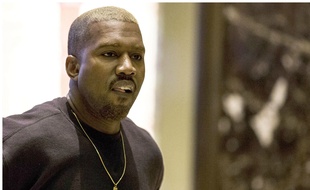 Le rappeur Kanye West visite la Trump Tower à New York le 13 décembre 2016.