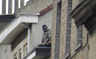 Une opération de grande envergure pour arrêter Salah Abdeslam à Molenbeek.