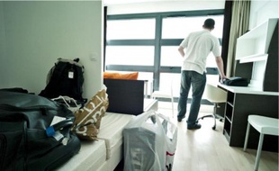 Les demandes pour une chambre en cité U sont arrivées plus tard cette année.