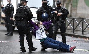 Une militante d'Extinction Rebellion, le 13 octobre 2020.
