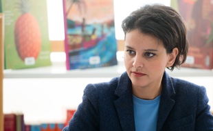 French Education Minister Najat Vallaud-Belkacem attends a meeting with teenagers to talk about violence and cyberharassment at the Pierre de Ronsard school. Paris, FRANCE - 06/02/2015./CHAMUSSY_lcham009/Credit:CHAMUSSY/SIPA/1502061624
