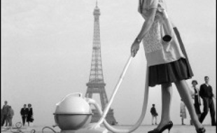 Les stéréotypes sur le rôle des hommes et des femmes dans la société, "fortement ancrés dans la sphère familiale", freinent l'évolution vers une plus grande égalité homme-femme, selon une étude de l'Insee rendue publique jeudi.
