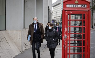 Des passants dans les rues de Londres. (photo d'illustration)