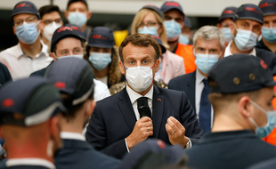 Emmanuel Macron a de nouveau défendu ses réformes et le plan de relance dans l'usine Caf de Bagnères-de-Bigorre.