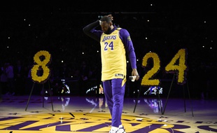 LeBron James, pendant son discours en hommage à Kobe Bryant