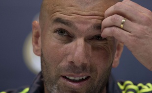 Zinédine Zidane en conférence de presse le 1er avril 2016.