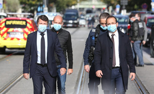 Christian Estrosi et Anthony Borré (à d.) juste après l’attentat, le 29 octobre