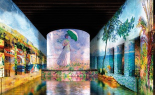 Simulation de l'exposition "Voyages en Méditerranée" sur les murs de la base sous-marine à Bordeaux