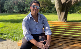 Amir Fehri, 18 ans, vient de commencer ses études de médecine à Nice tout en continuant de remplir son rôle d'ambassadeur de la jeunesse créative pour la Ligue arabe