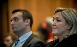 Florian Philippot et Marine Le Pen, présidente du FN, le 10 décembre 2014 à Paris.