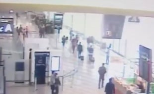 Les images de vidéosurveillance de l'aéroport d'Orly.
