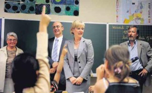 La secrétaire d’Etat à la Famille, à l'école primaire du Ziegelwasser, hier.