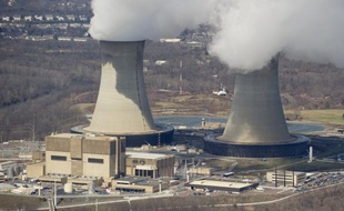 Les Etats-Unis ont annoncé jeudi qu'ils autorisaient une nouvelle version d'un réacteur nucléaire du fabricant américain Westinghouse, franchissant un pas supplémentaire vers leur première construction d'une centrale nucléaire depuis les années 1980.