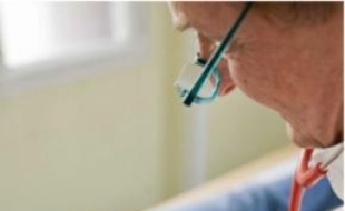 Les médecins encouragés à se regrouper.