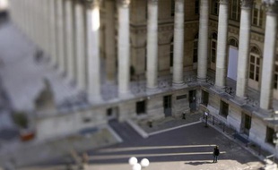 Vue sur le palais Brongniart, ancien siège de la Bourse de Paris, le 23 septembre 2011