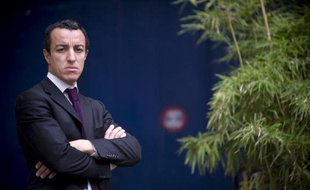 L'ancien avocat Karim Achoui, habitué de la défense des figures du grand banditisme, comparaissait lundi devant le tribunal de Meaux pour une simple affaire d'irrégularité dans la gestion d'une boulangerie de Chelles (Seine-et-Marne).