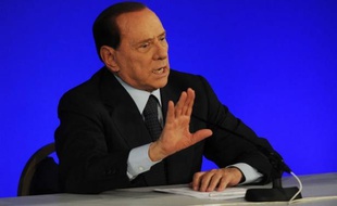 L'ex-chef du gouvernement italien Silvio Berlusconi a été entendu pendant trois heures comme témoin mercredi à Rome dans le cadre d'une affaire remontant aux années 1970, durant lesquelles il aurait été victime d'extorsion de la part de la mafia, ont annoncé les media italiens.