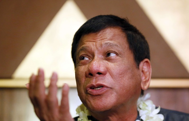 Le candidat à l'élection présidentielle philippine, Rodrigo Duterte, le 10 mars 2016 à Manille. Le candidat à l'élection présidentielle philippine, Rodrigo Duterte, le 10 mars 2016 à Manille.