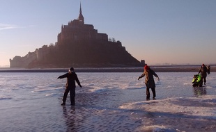 La baie du Mont Saint-Michel a été prise par les glaces le 22 janvier 2017.