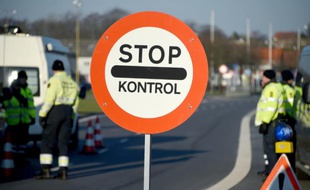 La police danoise a érigé un poste de contrôle aux frontières à Krusa le 5 janvier 2015