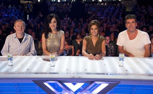 Louis Walsh, Katy Perry, Cheryl Cole et Simon Cowell, les juges de «X-Factor» à Dublin le 28 juin 2010.