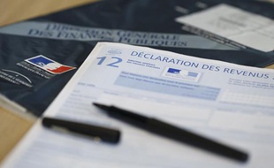 Formulaire de déclaration des impôts 2012.