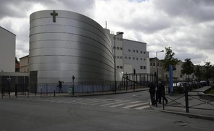La nouvelle église Saint-Paul-de-La-Plaine à Saint-Denis le 6 mai 2014, dessinée par les architectes Patrick Berger et Jacques Anzuitti