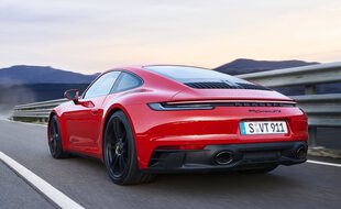 Porsche 911 GTS