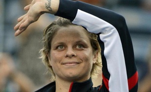 Kim Clijsters a clôt sa carrière en simple mercredi par une défaite surprise dès le 2e tour de l'US Open, le tournoi où elle a écrit les plus belles lignes du roman d'une riche carrière