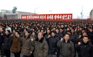 Plus d'une centaine de milliers de soldats et de civils se sont rassemblés à Pyongyang pour célébrer l'essai nucléaire nord-coréen effectué cette semaine et fêter le courage "sans pareil" du dirigeant Kim Jong-Un, ont indiqué vendredi les médias officiels.