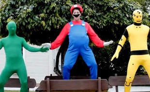 Mario et ses potes dansent sur le Gangnam Style