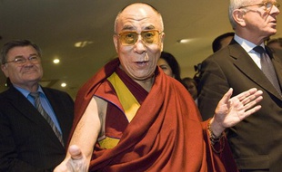 ©Wiktor Dabkowski/PHOTOSHOT/MAXPPP - BXL ; Belgium ; 04.12.2008 - Tibetan spiritual leader the Dalai Lama prior a formal opening of a plenary session in the European paliament in Brussels 04 December 2008. The Dalai Lama urges the European Union to stand firm on human rights to protect the interests of the Chinese people.
*************************
for FRANCE ONLY
*************************