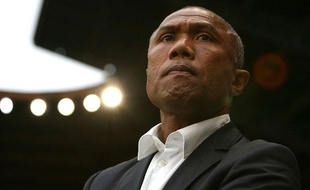 Antoine Kombouaré, l'entraîneur du PSG, le 13 août 2011, à Rennes.